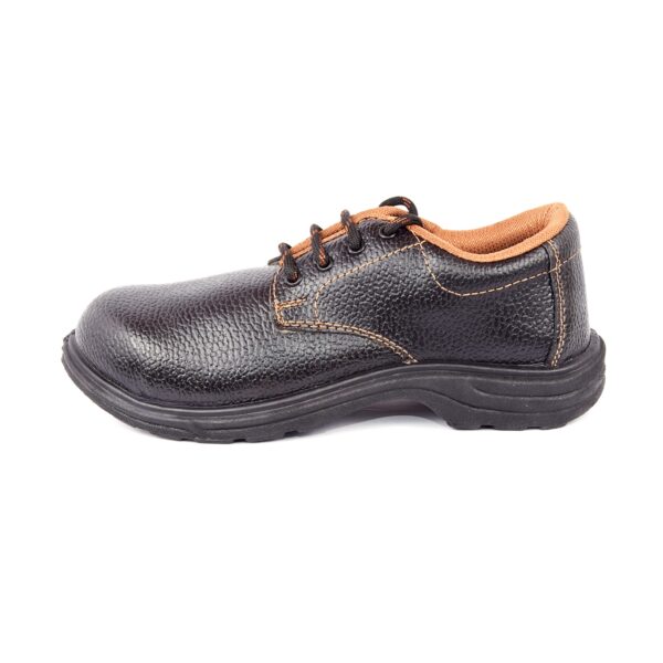 Agarson Safety Shoe of black leather safety shoes with brown interiors and sturdy soles. They feature laces for fastening and are designed for protection and comfort, embodying the reliability AgarsonShoes is known for. Set against a plain white background.